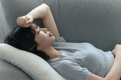 秋バテと夏バテの違いとは？大人女性が注意すべき体のサインとケア方法を徹底解説